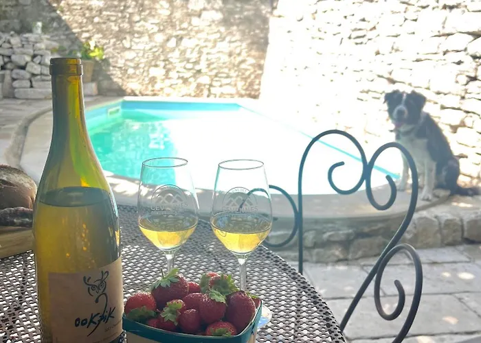Maison Du Vigneron